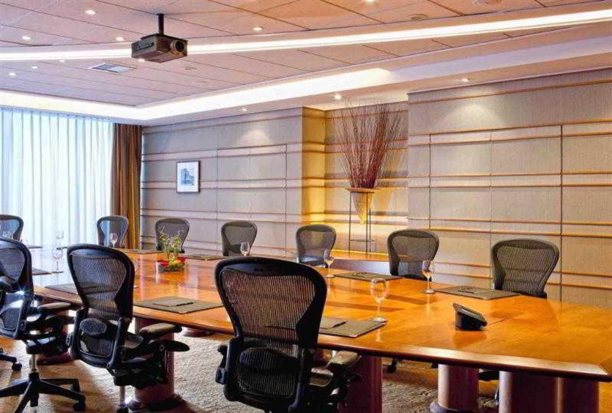Hotel Sofitel Athens Airport 5*